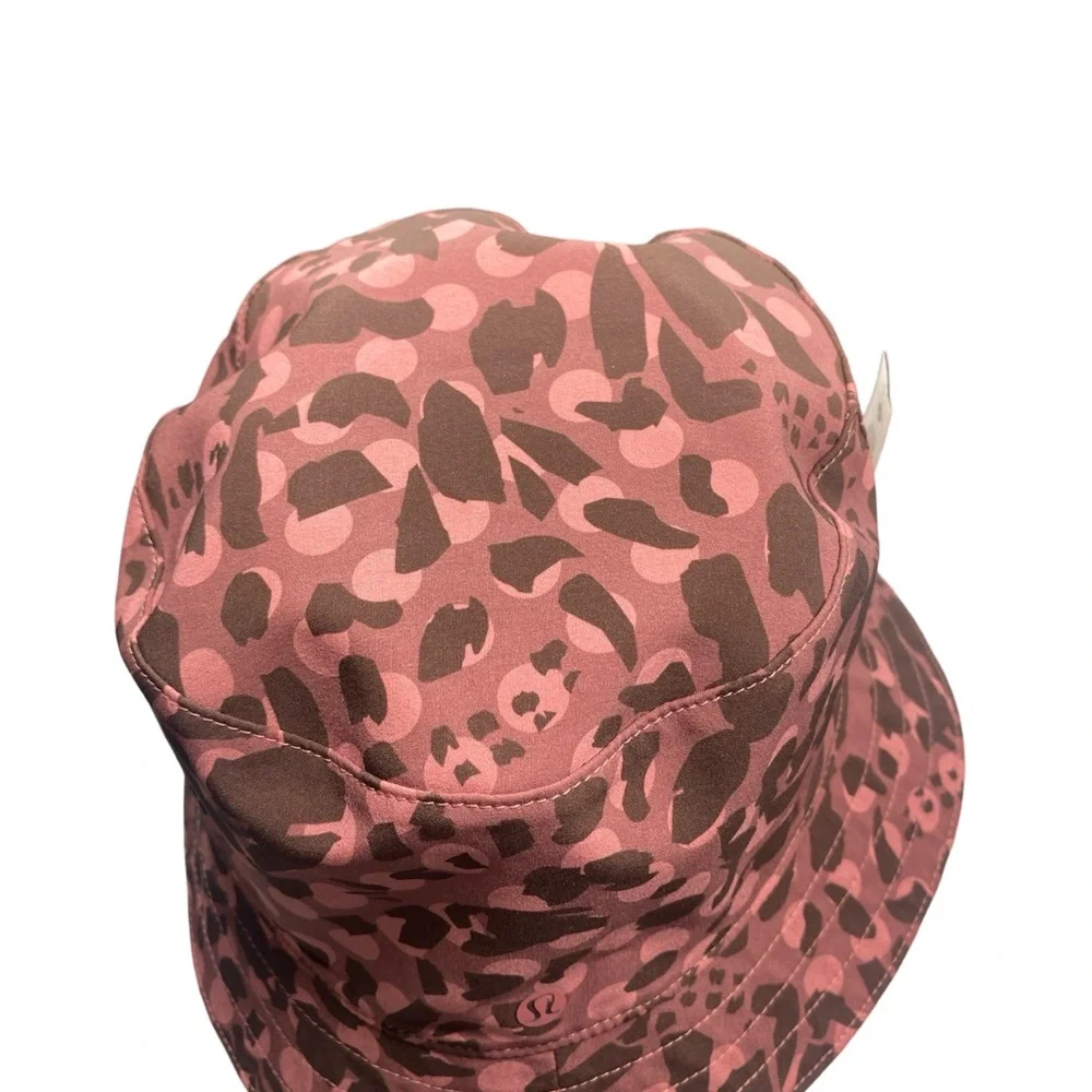 Lululemon Both Ways Reversible Bucket Hat Brier Pink Rose Leopard Size M/L